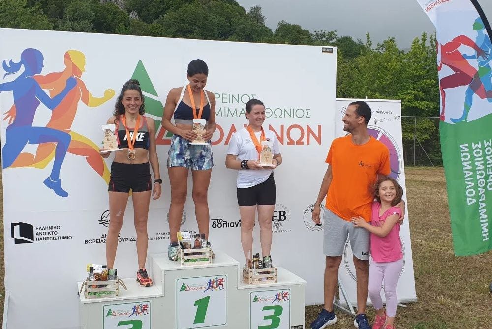 7ος Ορεινός Ημιμαραθώνιος Δολιανών: Κωστούρος και Καραγιάννη πρωταγωνίστησαν στα 21χλμ runbeat.gr